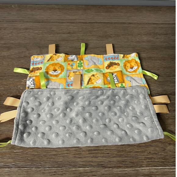 Handmade Jungle & Minky Dot Lovey‎ with Raibbon Tags - Picture 2 of 4